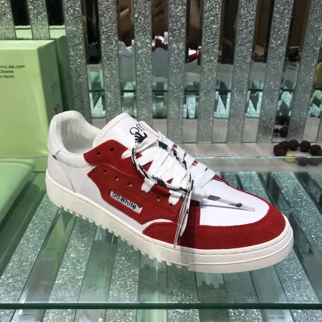 Off-White Zapatillas Lifestyle Rojas Low-Top de Ante y Cuero con Paneles 8