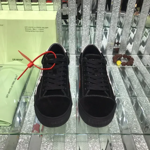 Off-White The Ten Low-Top Platform Lifestyle Sneakers 4