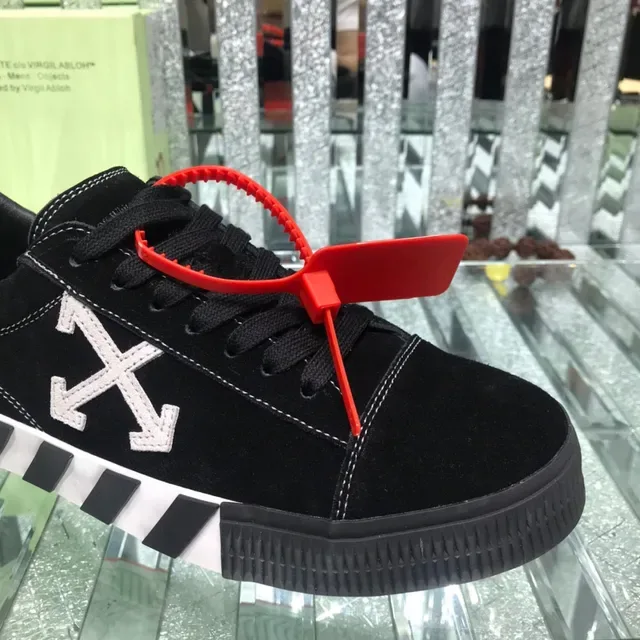 Off-White The Ten Low-Top Platform Lifestyle Sneakers 7