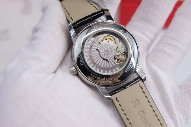 Omega De Ville Co-Axial Chronometer चांदी डायल काली चमड़े की पट्टी यांत्रिक घड़ी 8