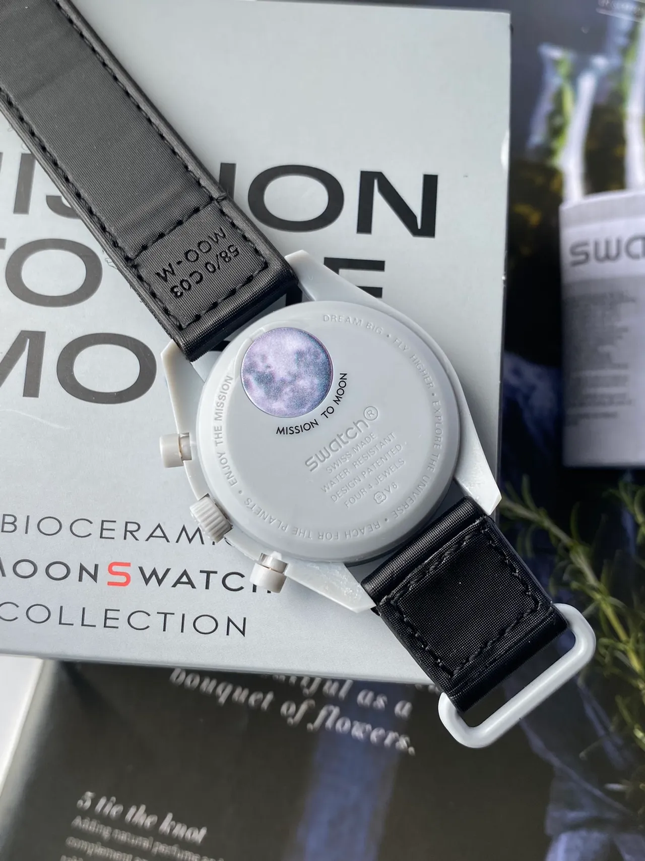 Omega x Swatch Speedmaster 黑色表盘 机械腕表 4