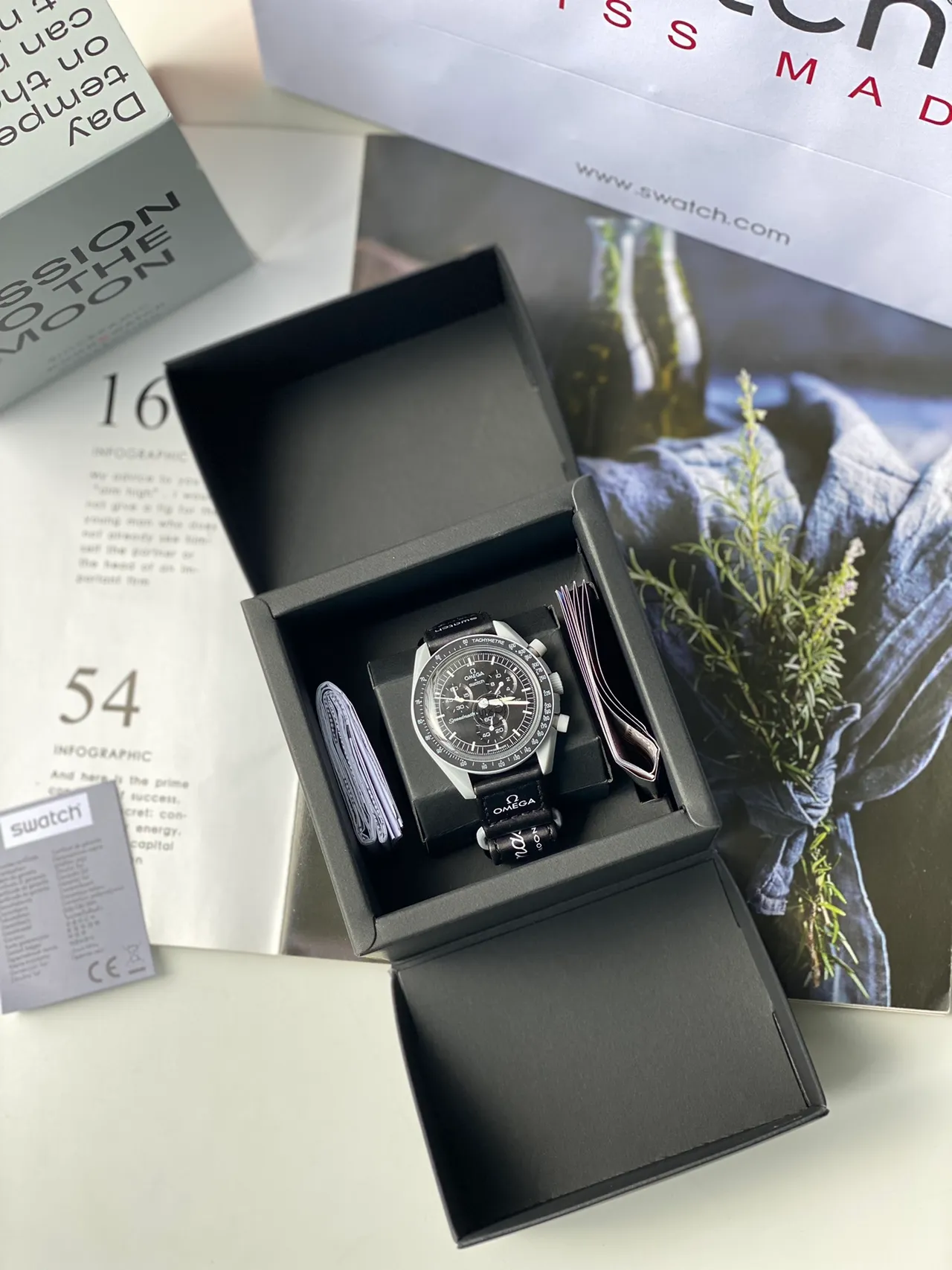 Omega x Swatch Speedmaster 黑色表盘 机械腕表 9
