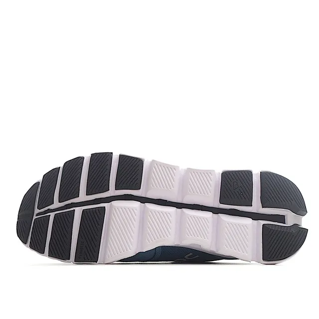 On أحذية جري بـ upper شبكي مهندس أزرق أسود midsole مقسم CloudTec 4