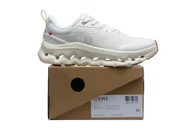 On Cloudmonster Off-White zapatos de correr 2