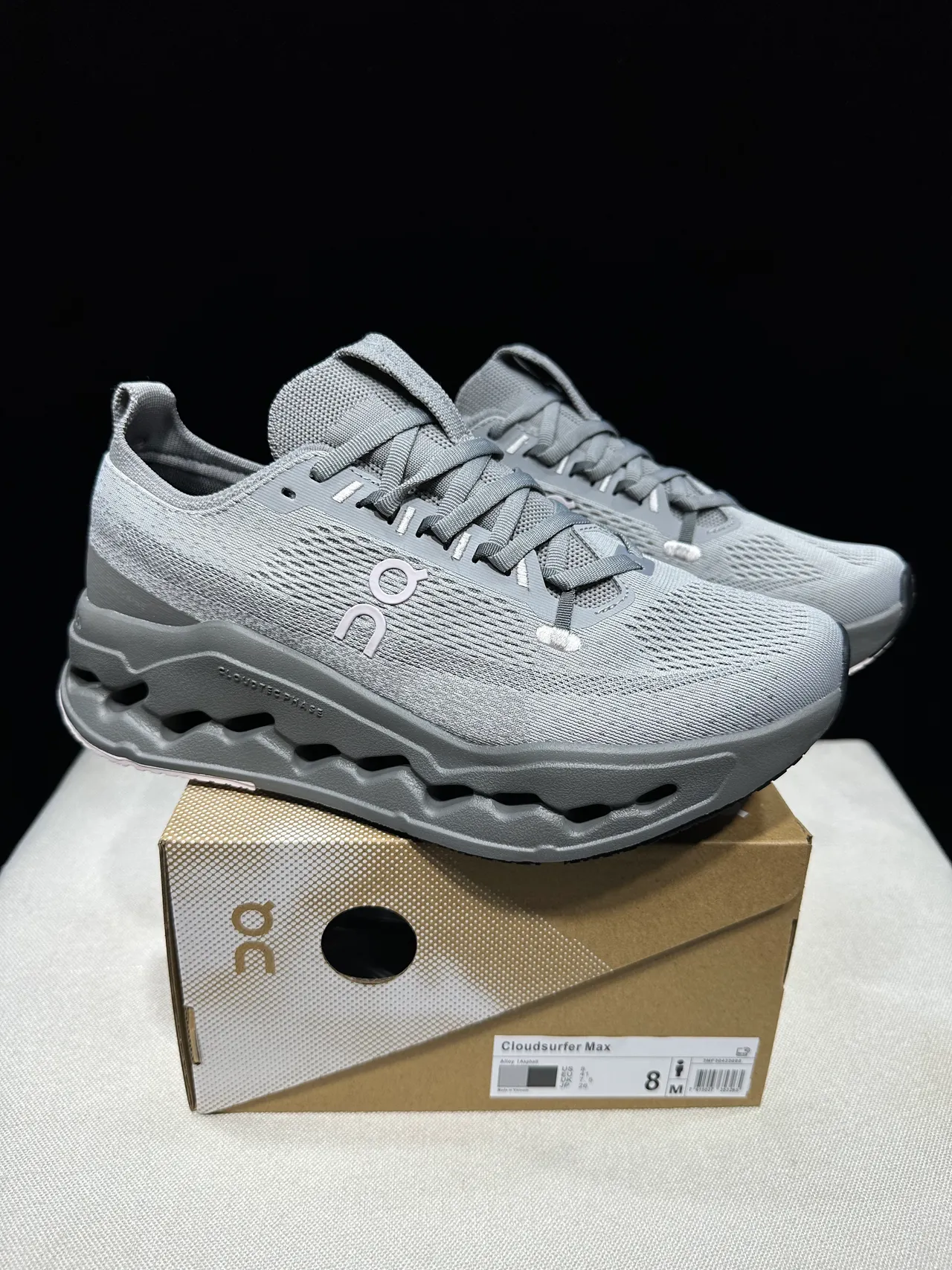 On Gris Negro Parte superior de tricot ingenieril Open Hexagonal CloudTec Pods Zapatos de running 13