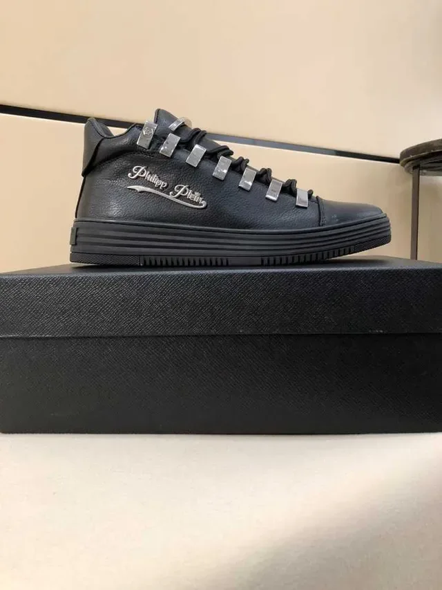 Philipp Plein Tênis Lifestyle de Couro Preto e Dourado de Topo Alto 2