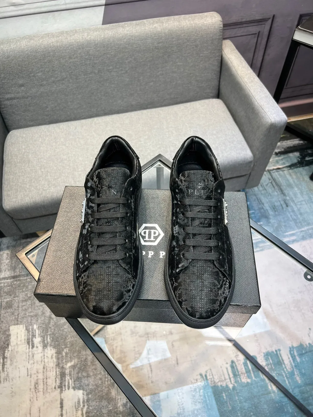 Philipp Plein Negro Gris Floral Print Cuero Superior Placa Cráneo Metal Zapatillas Lifestyle 2