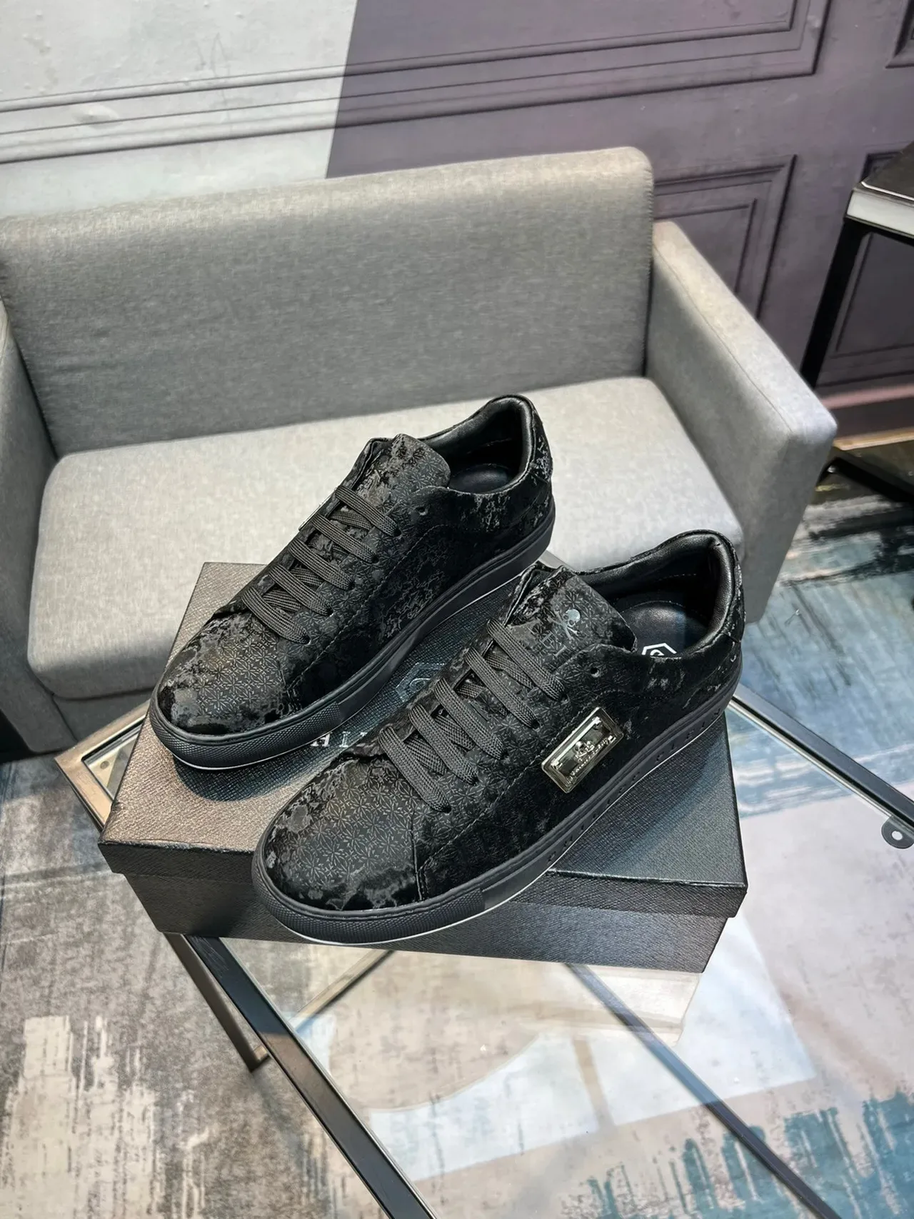 Philipp Plein Negro Gris Floral Print Cuero Superior Placa Cráneo Metal Zapatillas Lifestyle 3