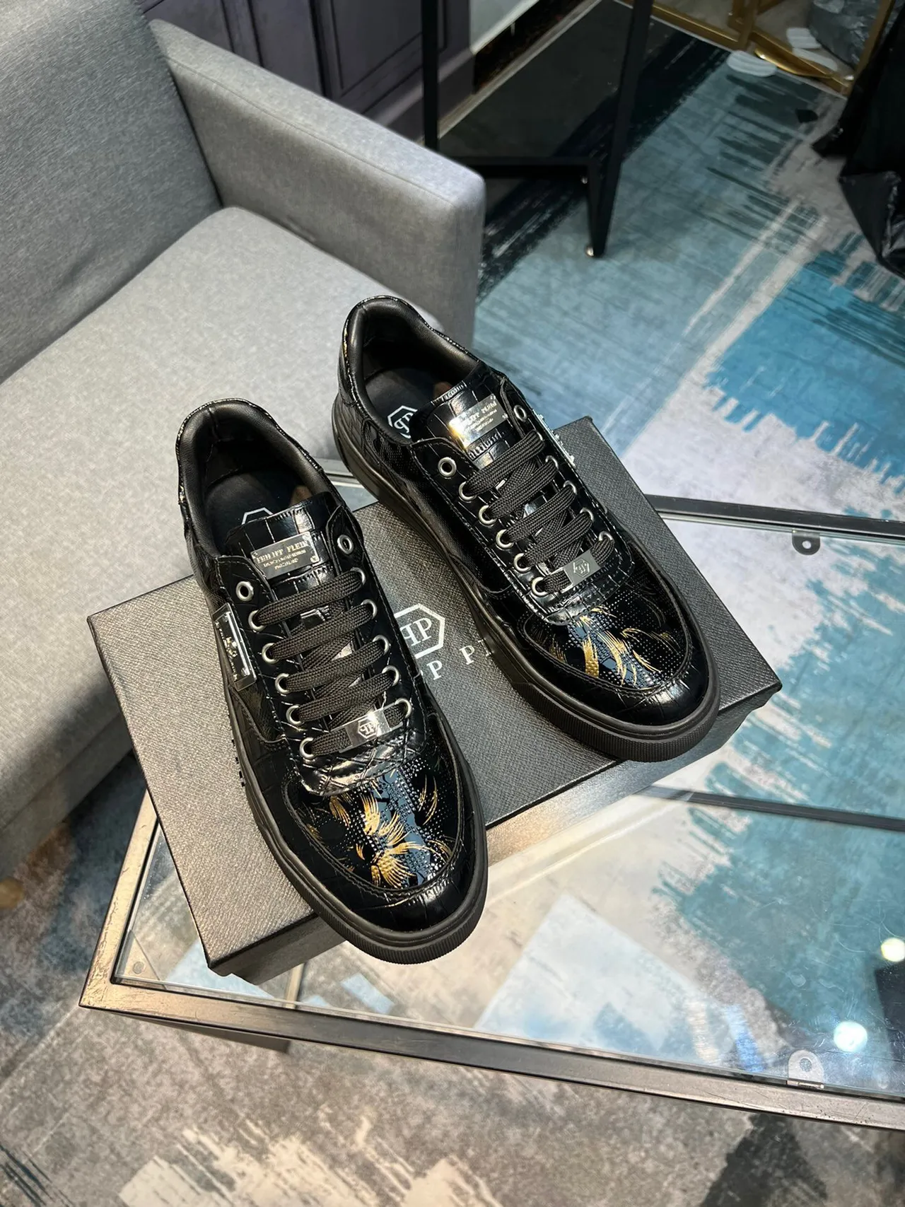 Philipp Plein 黑色专利皮革凤凰刺绣生活方式运动鞋 4