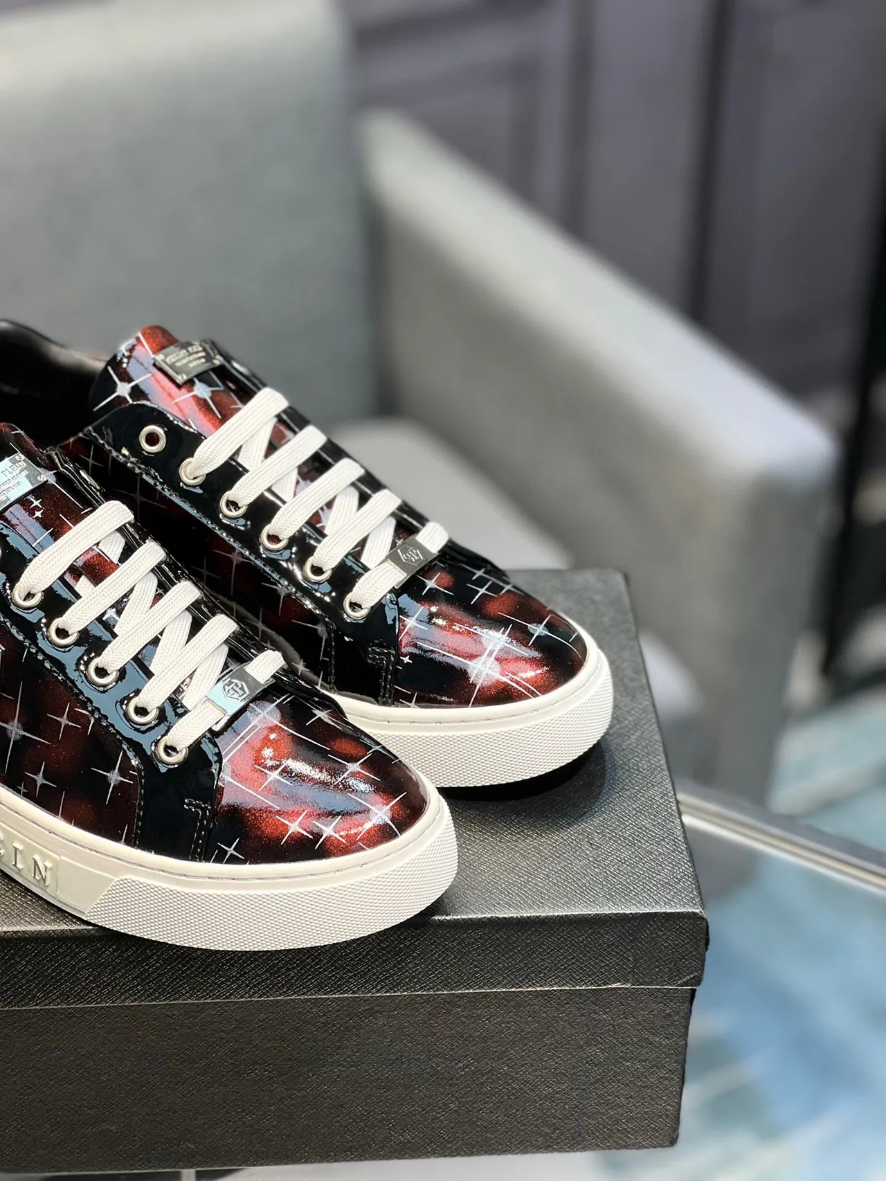 Philipp Plein Black Red Glossy Patent-Like Upper Iridescent Gradient Lifestyle Sneakers 8