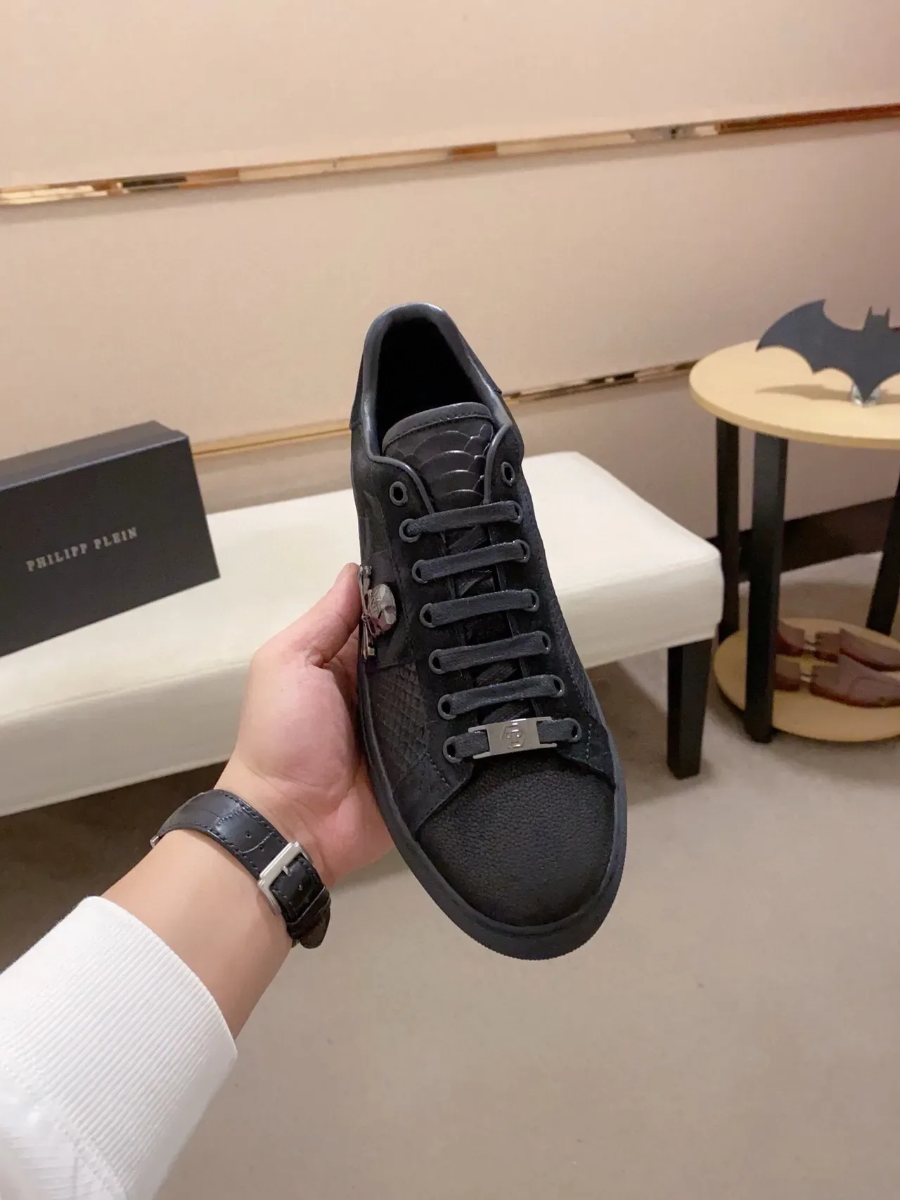 Philipp Plein Sneakers Lifestyle Couro Preto e Prata e Textura de Escamas de Serpente Emblema de Metal 2