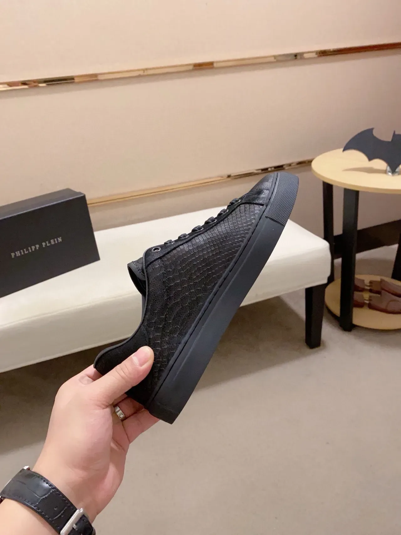 Philipp Plein Sneakers Lifestyle Couro Preto e Prata e Textura de Escamas de Serpente Emblema de Metal 5