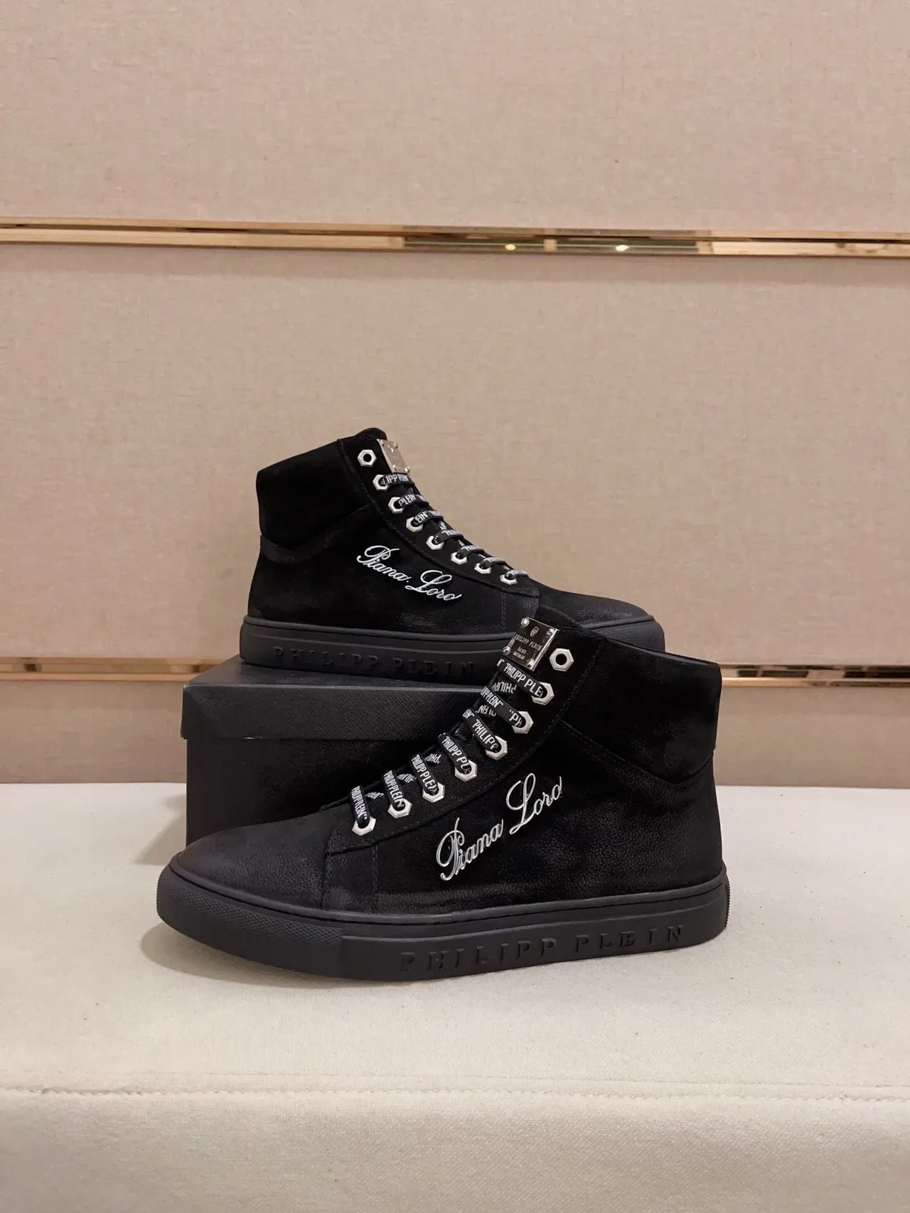 Philipp Plein Tênis Lifestyle Preto Bordados com Selo de Marca Alto 8