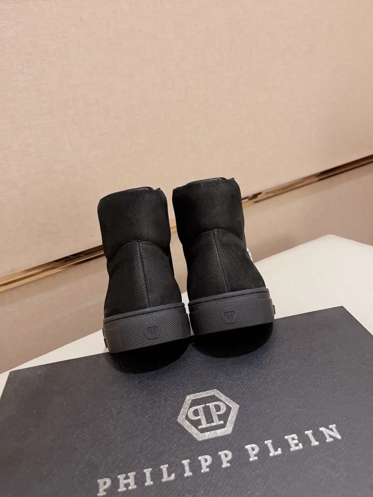 Philipp Plein Tênis Lifestyle Preto Bordados com Selo de Marca Alto 9