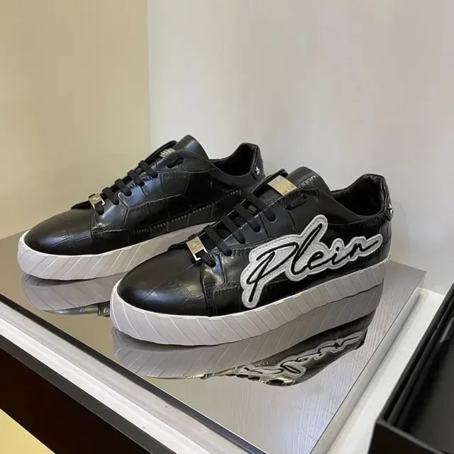 Philipp Plein লোগো-এমবেলিশড জীবনযাত্রা স্নিকার কালো সাদা কুইল্টেড চামড়া জীবনযাত্রা স্নিকার 4