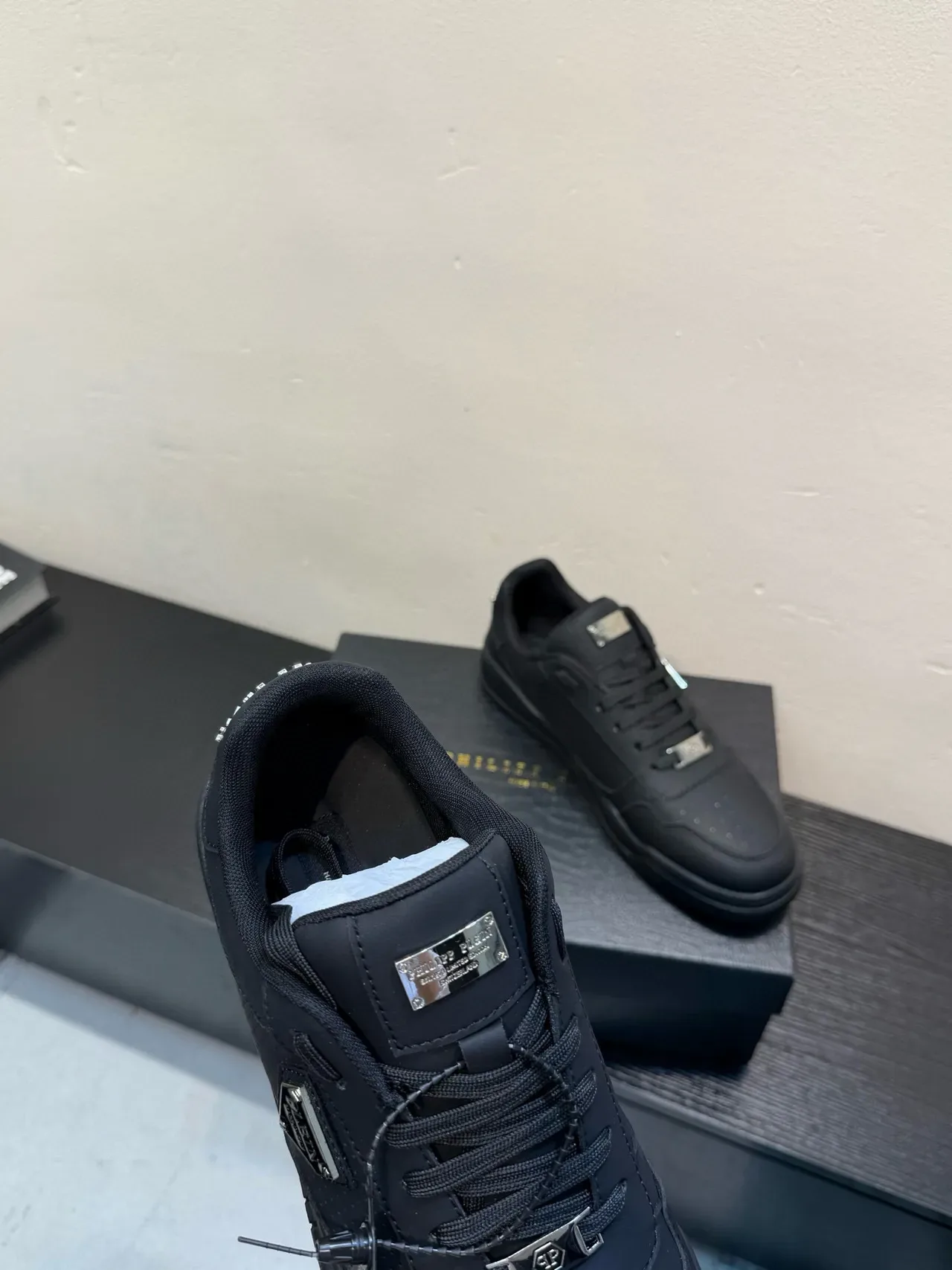 Philipp Plein STREET KING 全黑皮革生活方式运动鞋 7