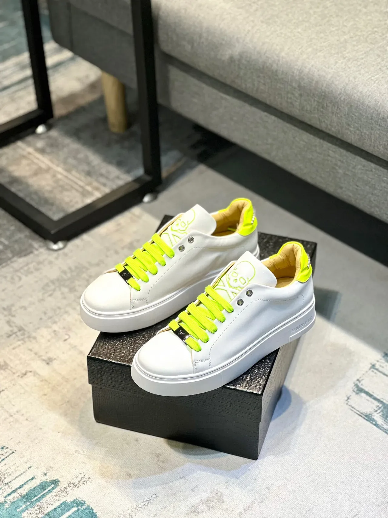 Philipp Plein सफेद और नियोन लाइम हरा प्लेटफॉर्म लाइफस्टाइल स्नीकर्स 7