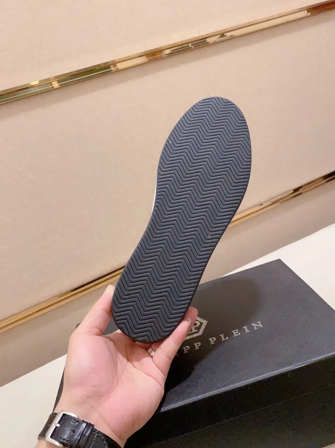Philipp Plein Zapatillas Lifestyle Blancas con Emblema de Cráneo Perforado con Estrella 2