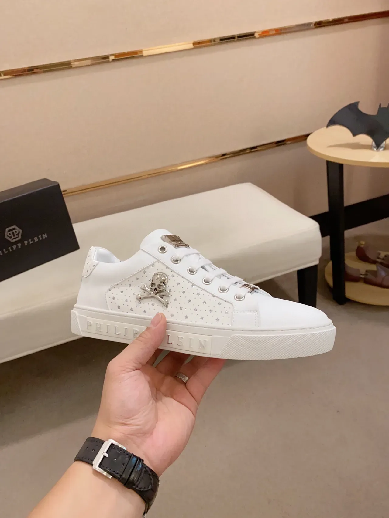 Philipp Plein Zapatillas Lifestyle Blancas con Emblema de Cráneo Perforado con Estrella 5