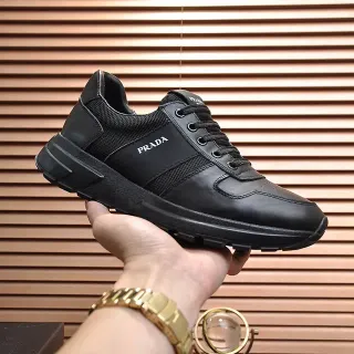 Prada 黑色混合材质生活方式运动鞋