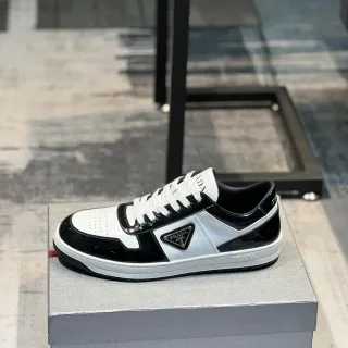 Prada 黑 白 光泽 专利 哑光 穿孔 皮革 生活方式 运动鞋