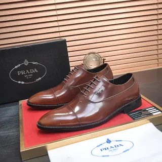 Prada বাদামি কালো চকচকে চামড়া ক্যাপ টো অক্সফোর্ড জুতা