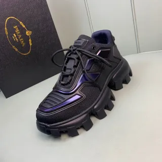 Prada Cloudbust काला बैंगनी लग सोल इरिडेसेन्ट एक्सेंट चंकी स्नीकर