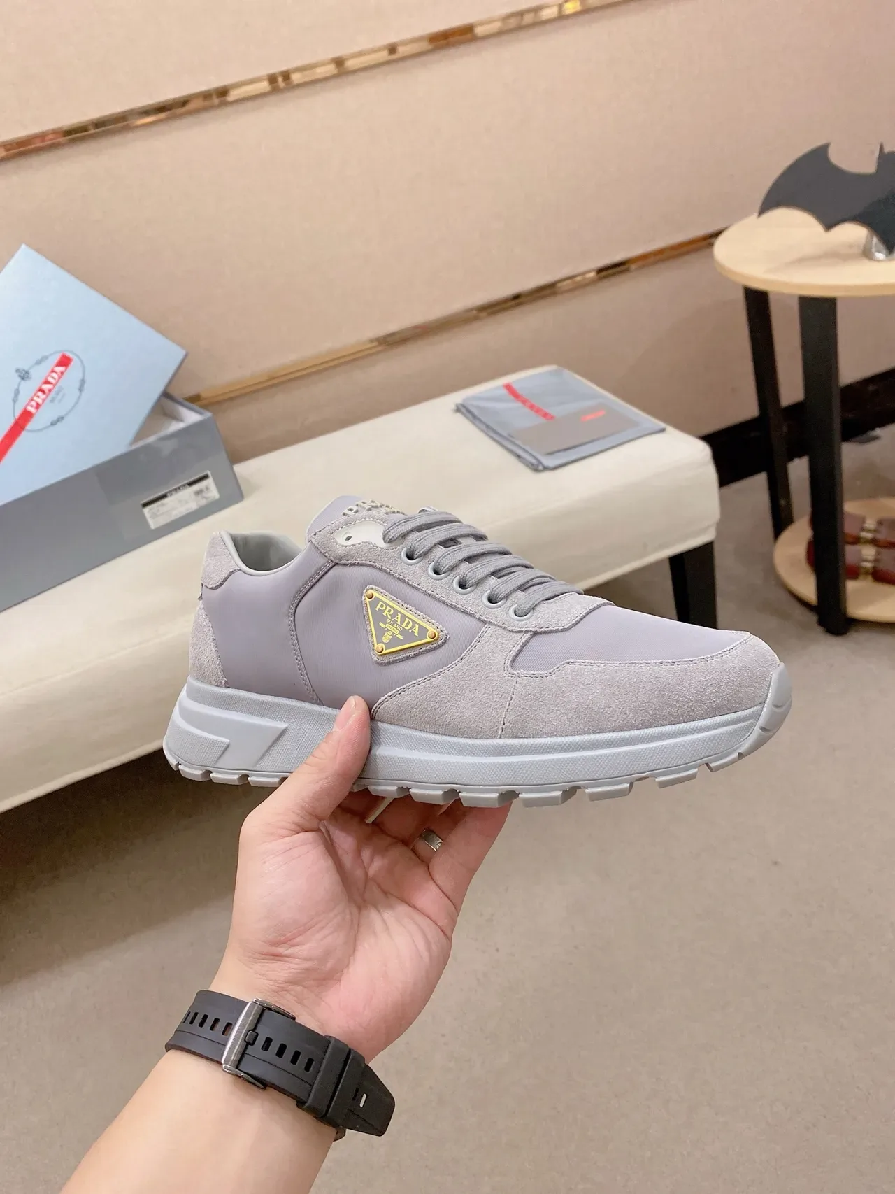 Prada Cloudbust 浅灰混合材质生活方式运动鞋 4
