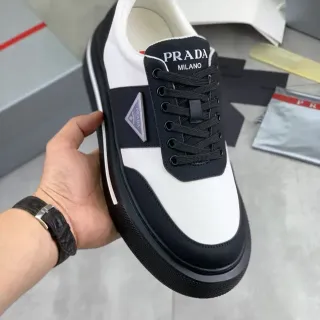 Prada Cloudbust Tênis Lifestyle Branco e Preto