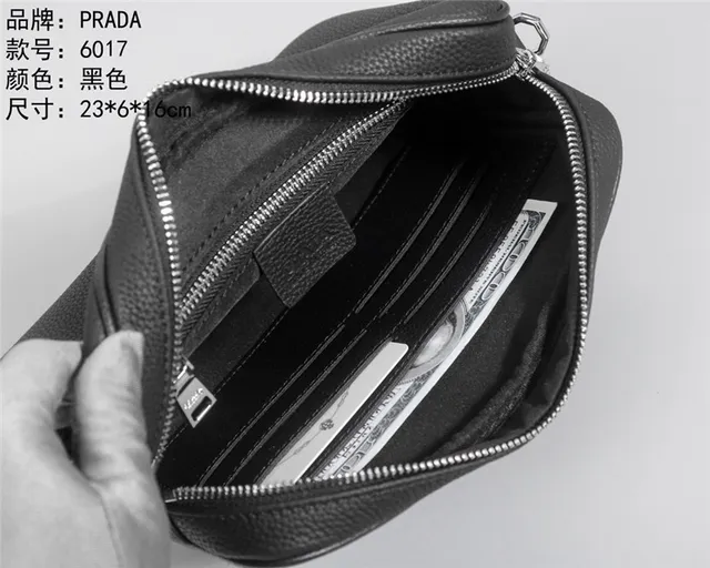 Bolso Prada estructurado de cuero negro con textura de guijarro al hombro 3