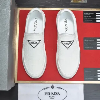 Prada सफेद काला स्लिप-ऑन टेक्सचर्ड फैब्रिक अपर लोफर