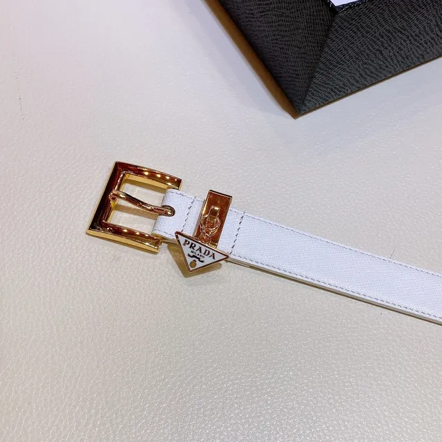 Prada Cinturón de Cuero Saffiano con Hebilla Rectangular Blanco y Oro 2