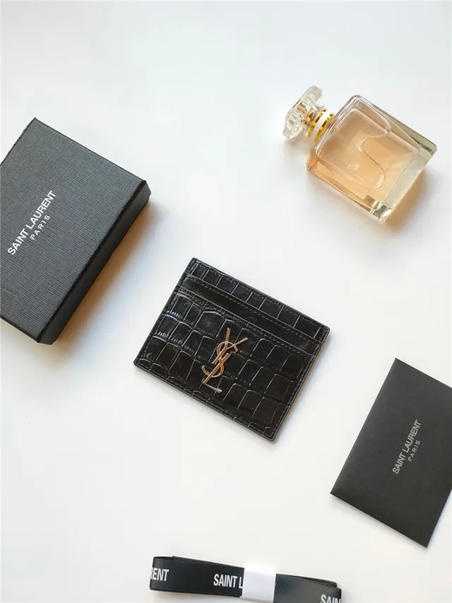 Saint Laurent काला स्वर्ण क्रोकोडाइल एमबॉस्ड चमड़ा YSL Monogram कार्ड होल्डर 6