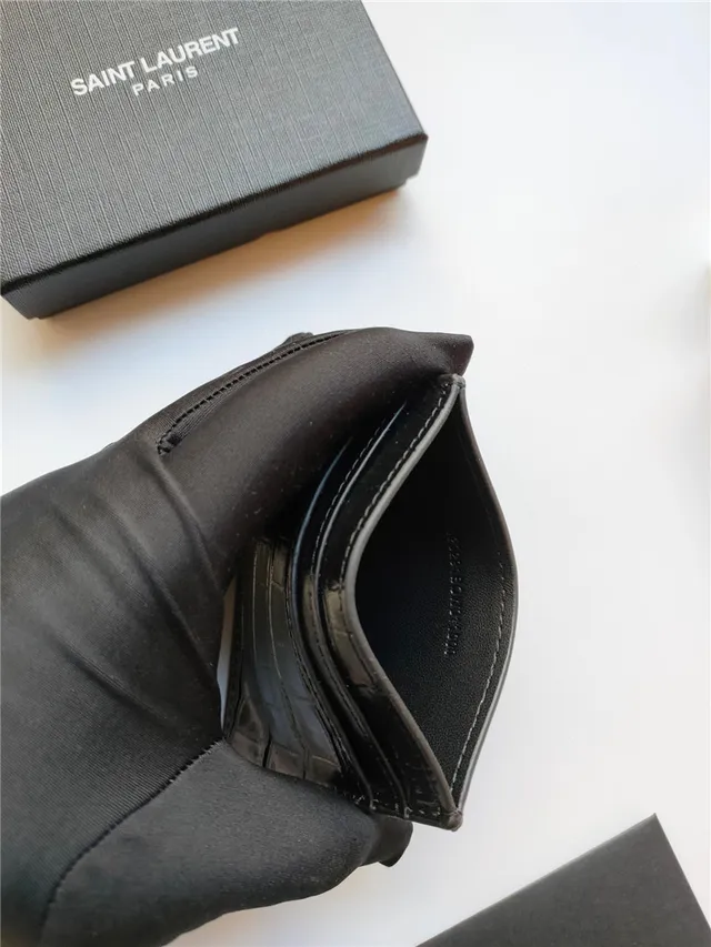 Saint Laurent काला स्वर्ण क्रोकोडाइल एमबॉस्ड चमड़ा YSL Monogram कार्ड होल्डर 14