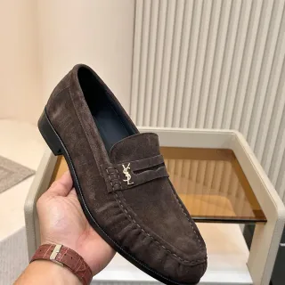 Saint Laurent Classic Loafer भूरा सूड लूफर