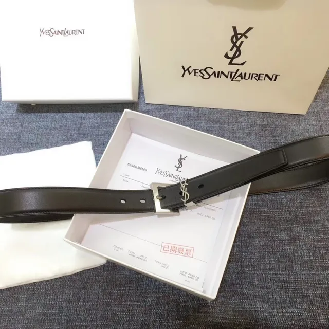 Saint Laurent Cinturón Clásico con Monograma Negro Oro Hebilla Granulada Cuero 7