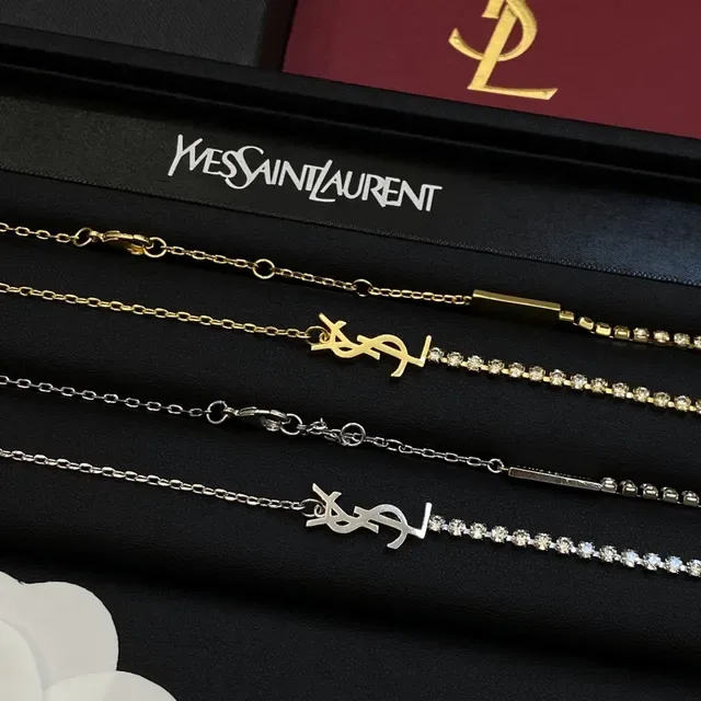 Saint Laurent Monogram नेकलेस क्रिस्टल-पव्हे चेन सोना और चांदी नेकलेस 6