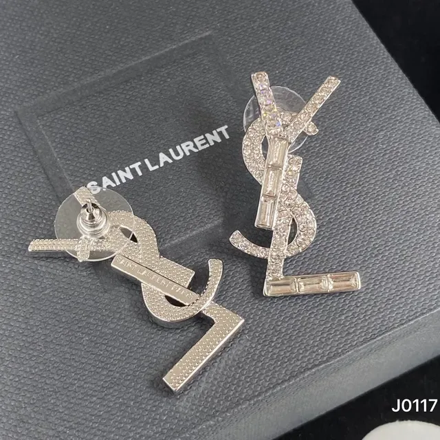 Saint Laurent YSL মনোগ্রাম ক্রিস্টাল প্যাভে ইয়াররিংস 5