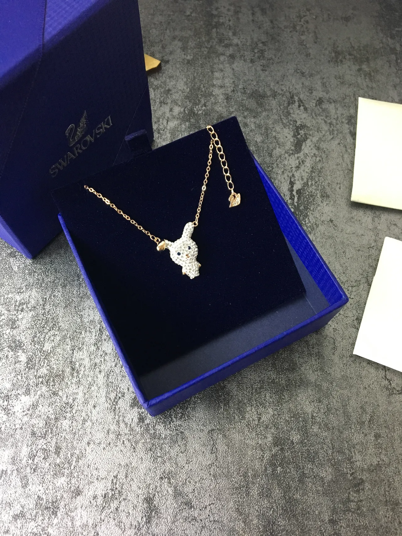 Swarovski Colar com pendentif de animal incrustado em cristais 3
