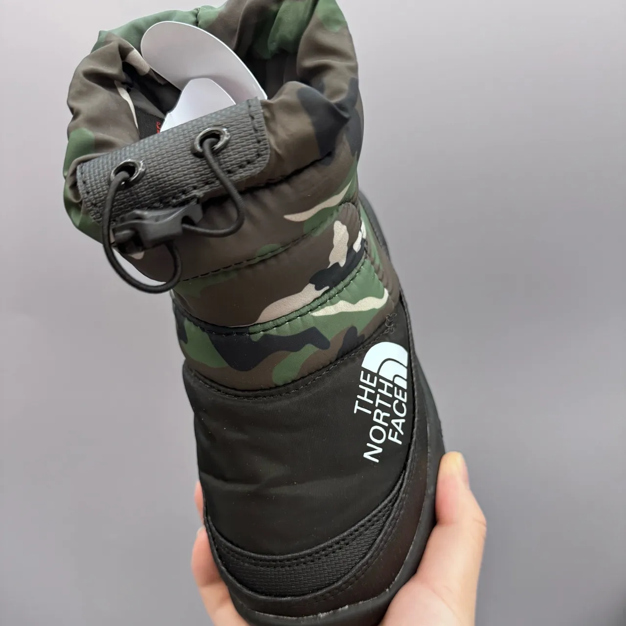 The North Face সবুজ কালো পাফি নিরোধক ড্রস্ট্রিং কাফ তুষার বুট 11