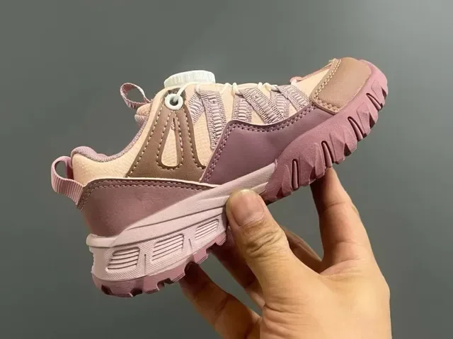 The North Face Sneakers Lifestyle Rose Beige à Semelle Chunky, Tige en Mesh-Synthétique à Couches 15