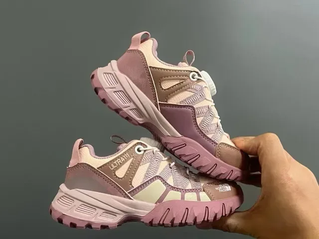 The North Face Sneakers Lifestyle Rose Beige à Semelle Chunky, Tige en Mesh-Synthétique à Couches 18