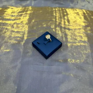 Tiffany & Co. फ्लोरल पावे डायमंड गोल्ड-टोन रिंग