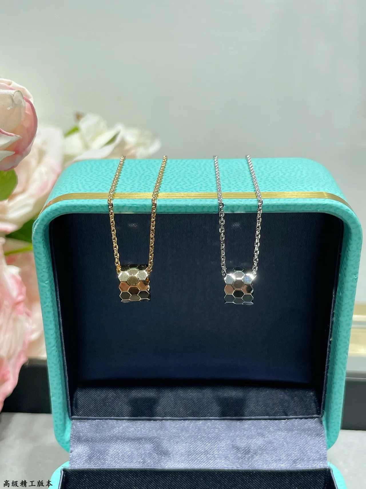 Tiffany & Co. HardWear हनिकॉम्ब ज्यामितिक सोनार हार 4