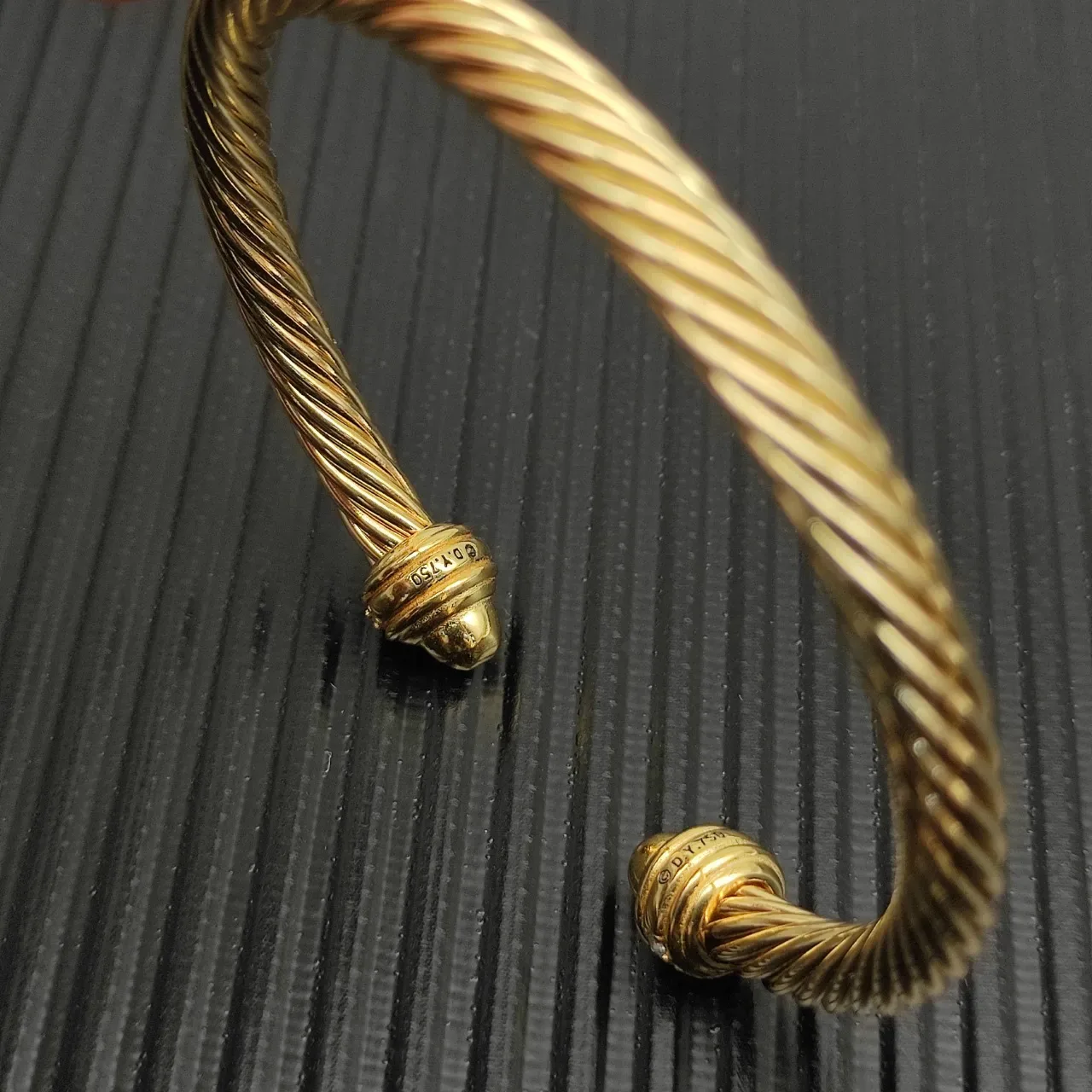 Tiffany & Co. HardWear मुड़ी हुई रस्सी डायमंड एकेंट सोने का कंगन 7