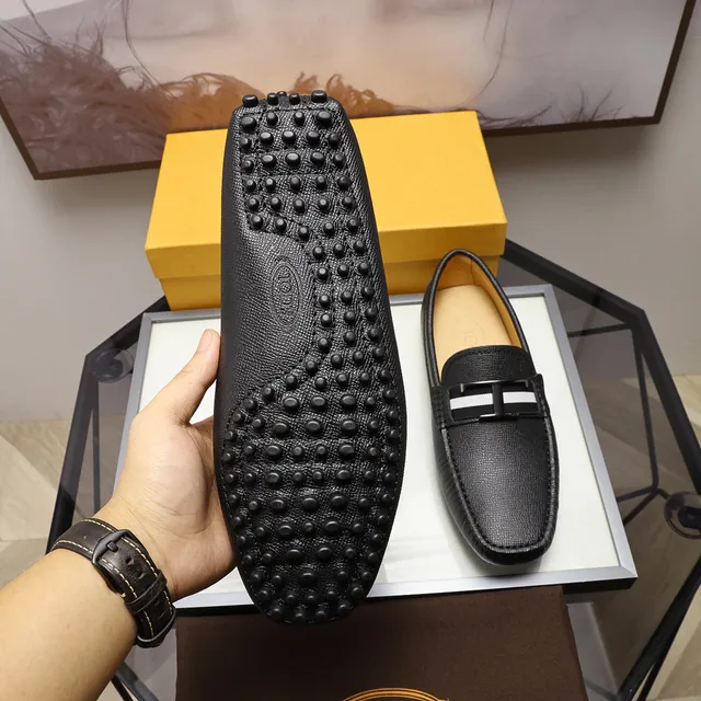 Tod's Gommino 乐福鞋 黑色白色纹理皮革 H-Bar Metal Buckle 乐福鞋 2