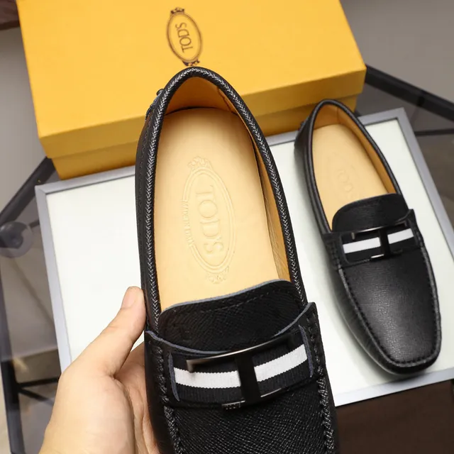 Tod's Gommino 乐福鞋 黑色白色纹理皮革 H-Bar Metal Buckle 乐福鞋 5