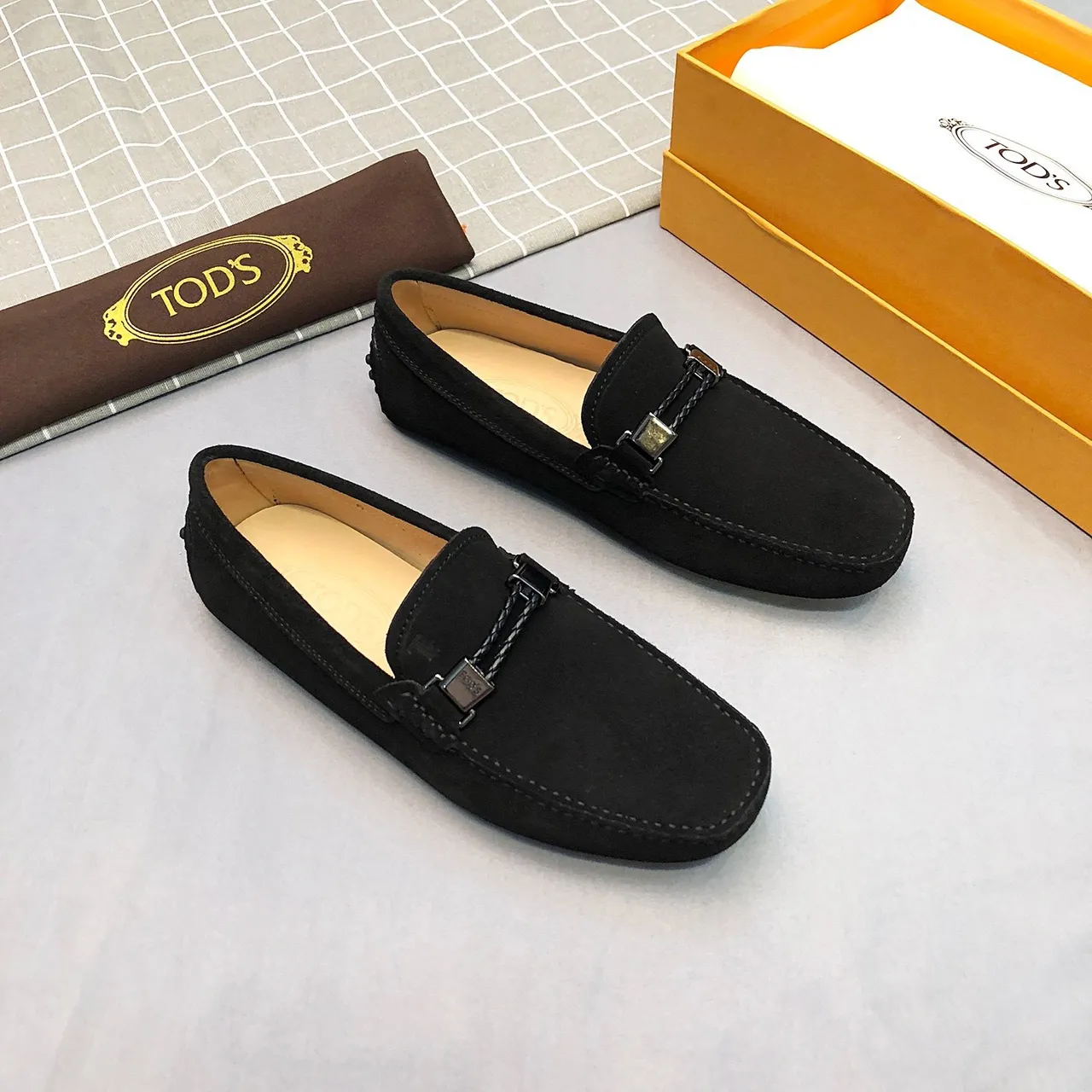 Tod's Horsebit Loafer काला स्यूड लोअफर 5
