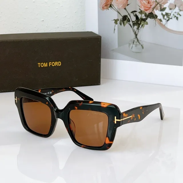نظارات شمسية Tom Ford كبيرة مربعة أسيتات سوداء عدسة صفراء 6