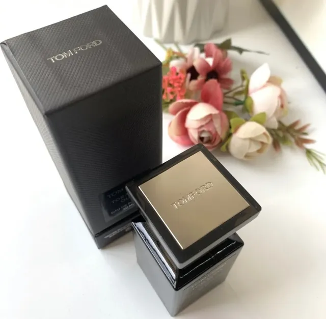 Tom Ford Tobacco Vanille Preto Dourado Brilhante Vidro Placa Etiqueta Perfume 3